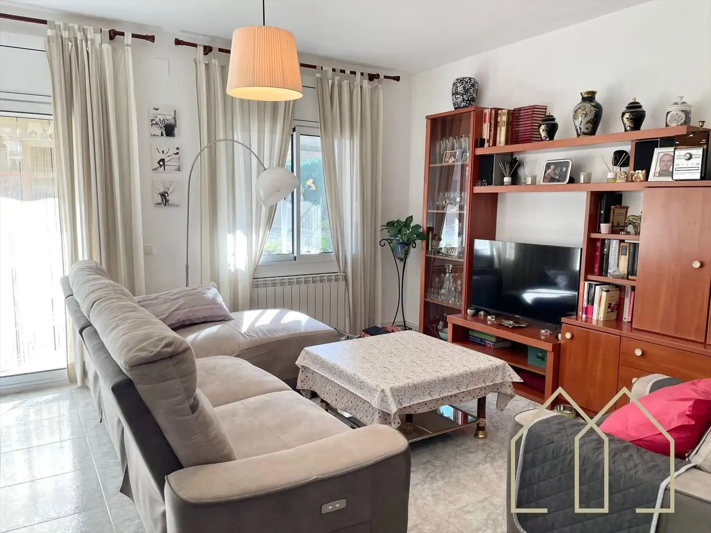 Sala d'estar de Casa adosada en venda en Caldes de Malavella amb Aire condicionat, Calefacció i Terrassa