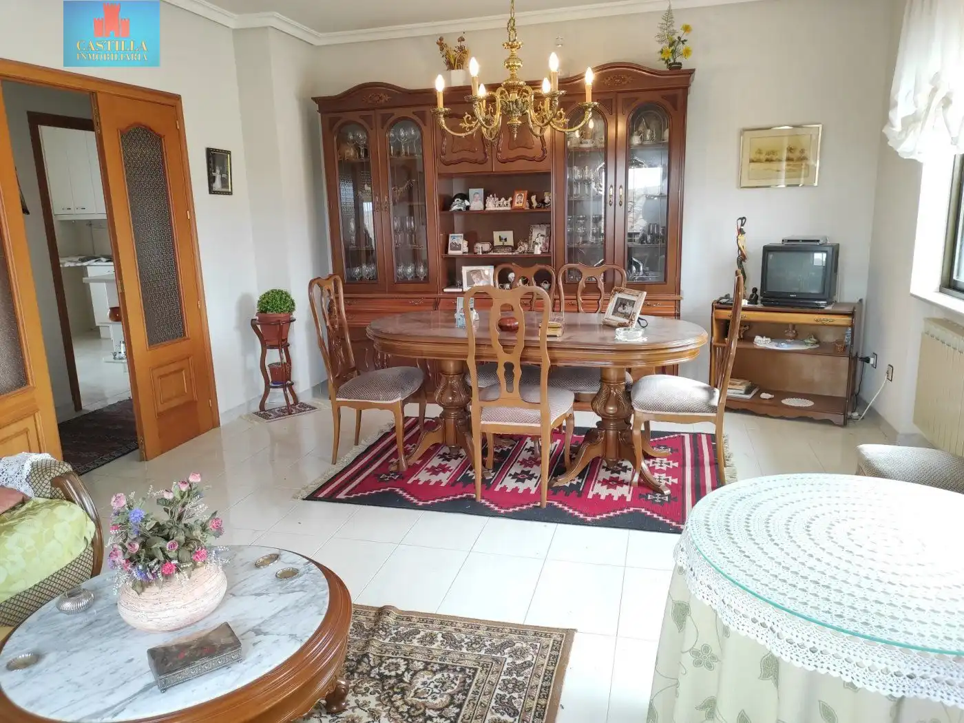 Comedor de Casa o chalet en venta en Velayos con Terraza, Trastero y Amueblado