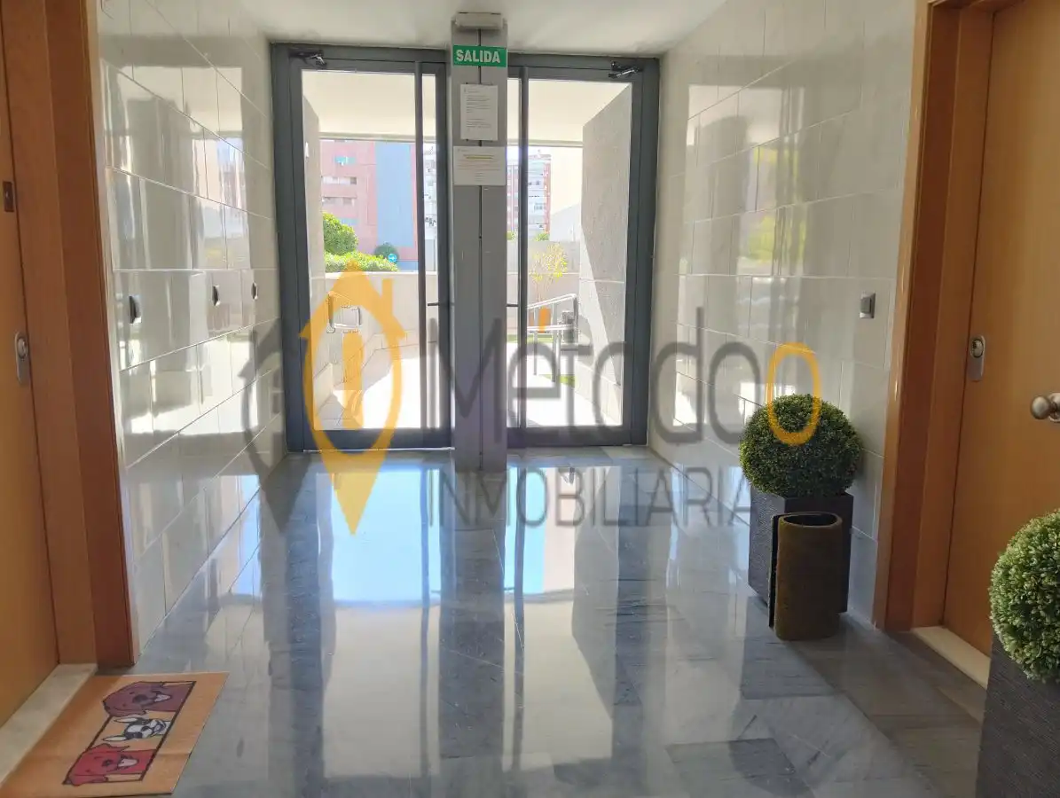 Piso en venta en Sevilla con Aire acondicionado, Calefacción y Jardín privado