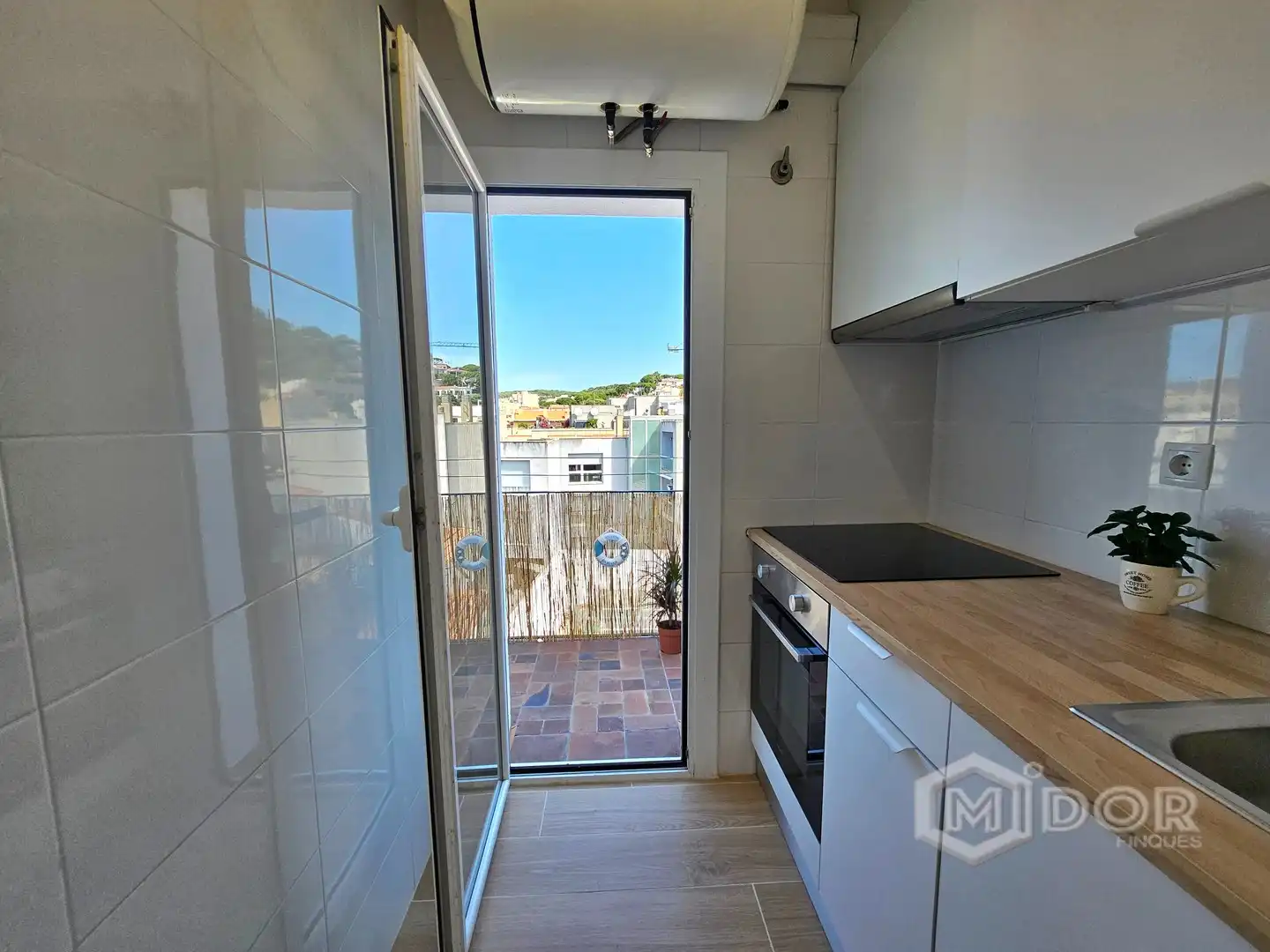 Balcony of Apartments for sale in Sant Feliu de Guíxols  with Air Conditioner, Furnished and Oven