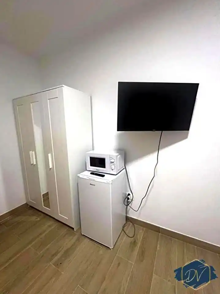 Room in Bartolome Benitez, Gracia