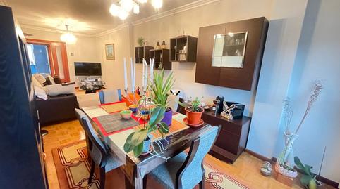 Foto 3 de Piso en venta en Gernika Lorategia, 13, Miribilla, Bilbao