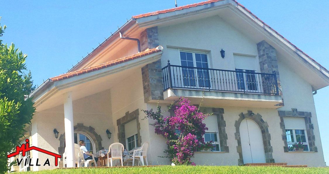 Exterior view of House or chalet to rent in Bárcena de Cicero  with Heating, Terrace and Furnished