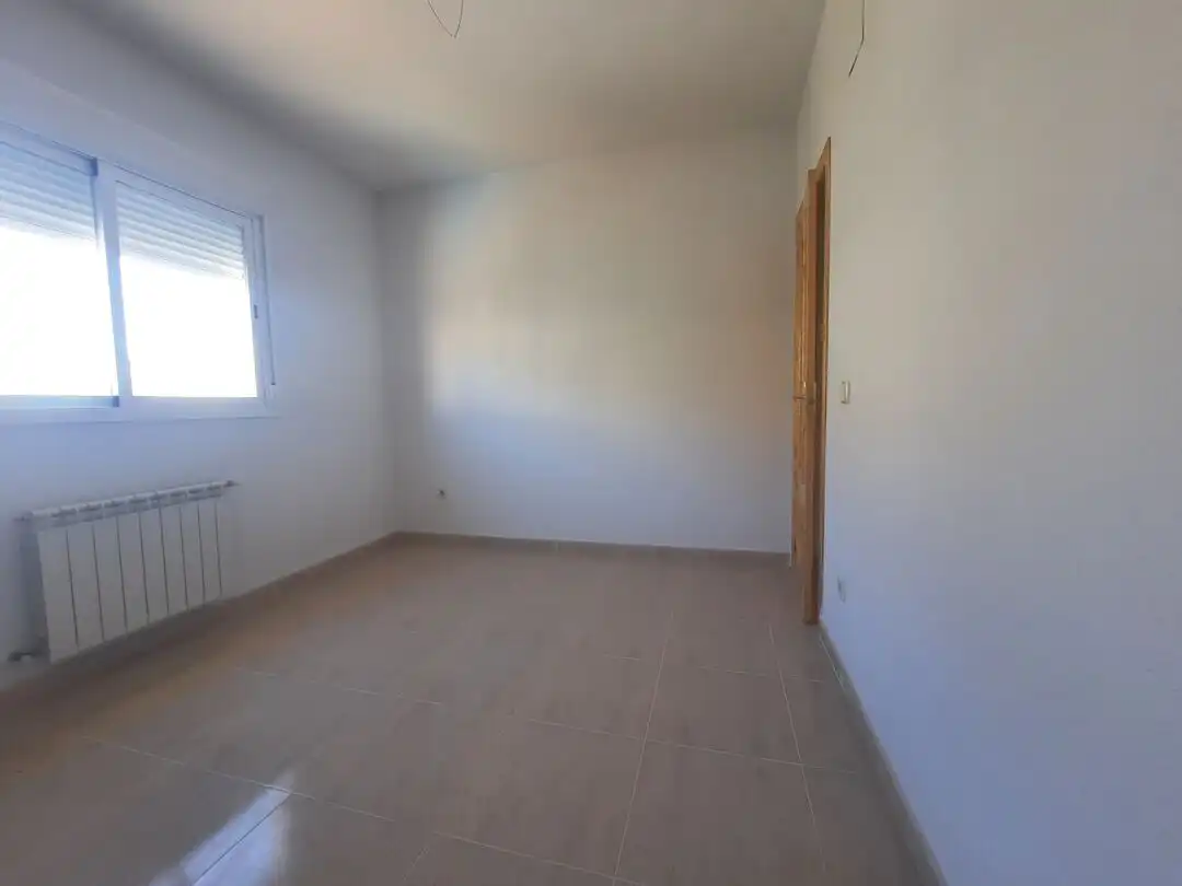 Casa adosada en venda en Escalona amb Calefacció i Alarma
