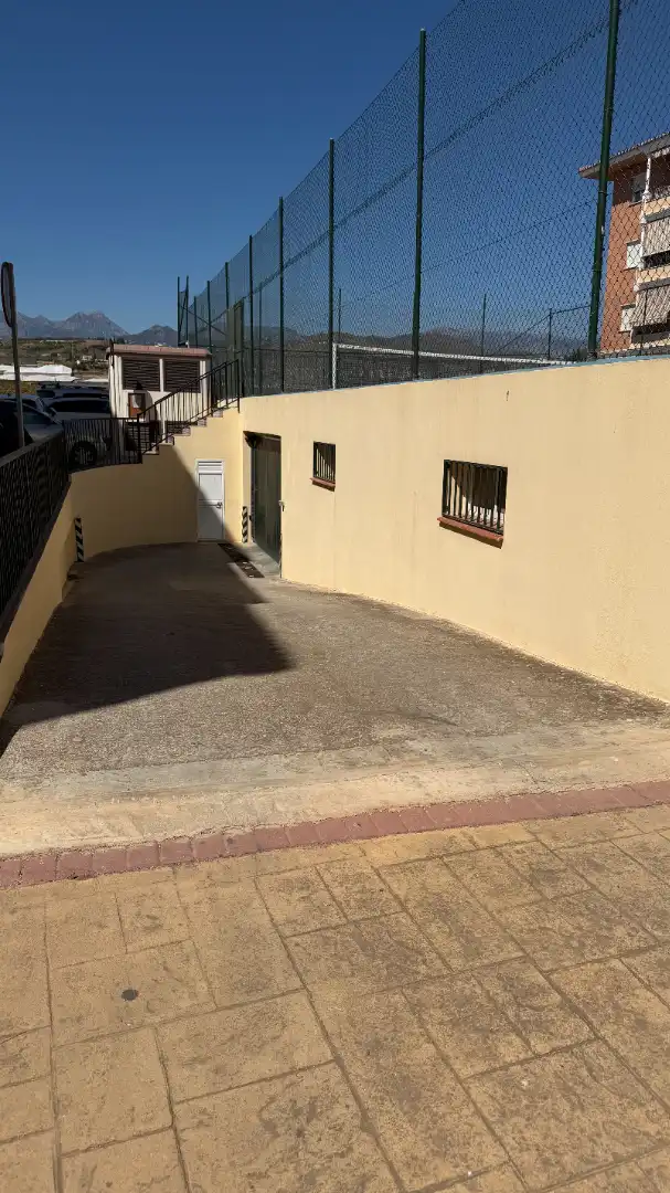 Aparcament de Pis en venda en Torrox amb Terrassa, Moblat i Forn