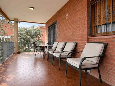 Casa con jardín en venta en Marianao