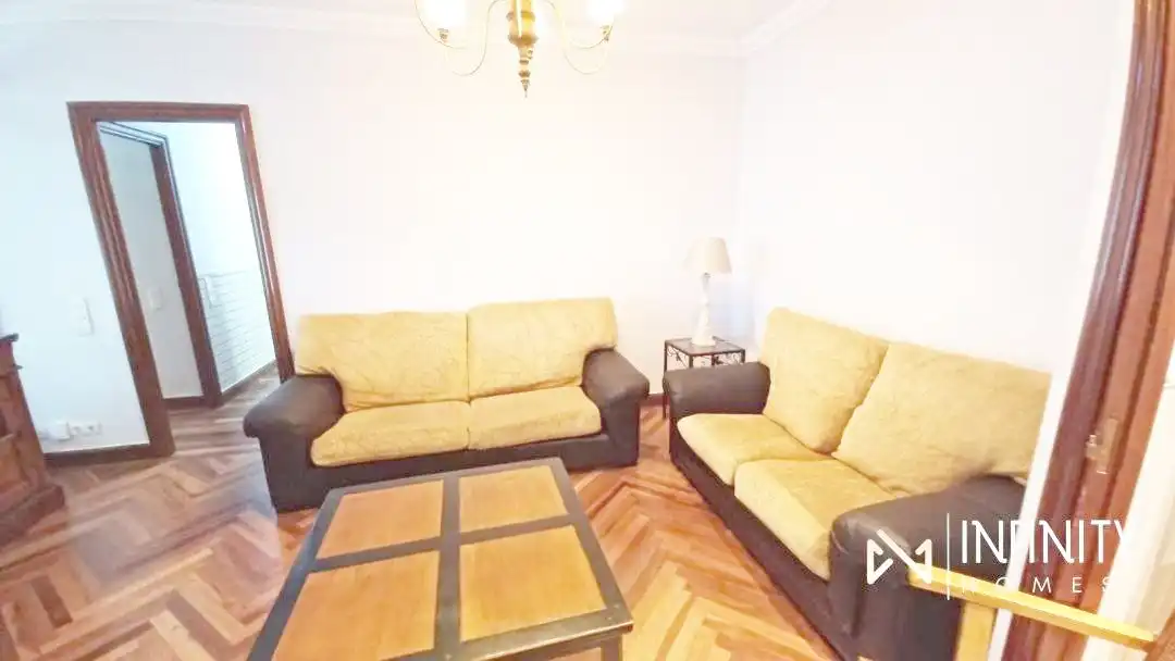 Wohnzimmer von Wohnung zur Miete in Bilbao  mit Terrasse