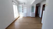 Living room of Attic to rent in  Madrid Capital  with Air Conditioner and Terrace