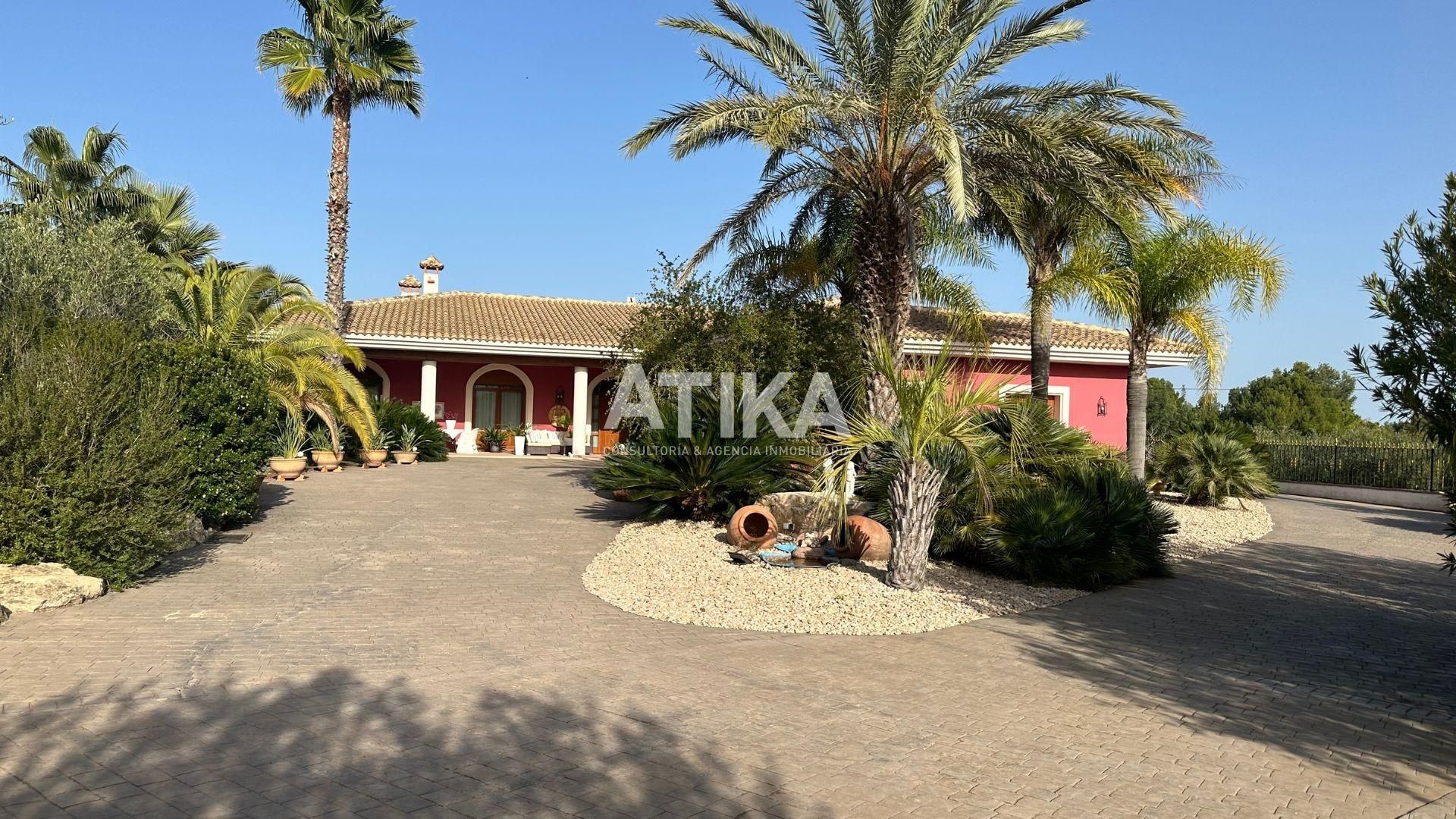 Exterior view of House or chalet for sale in Ontinyent  with Heating, Storage room and Alarm