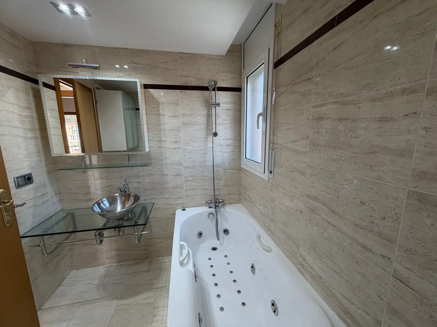 Semi-detached house with terrace for sale in Carrer Castell de Prades 10, imagen 36