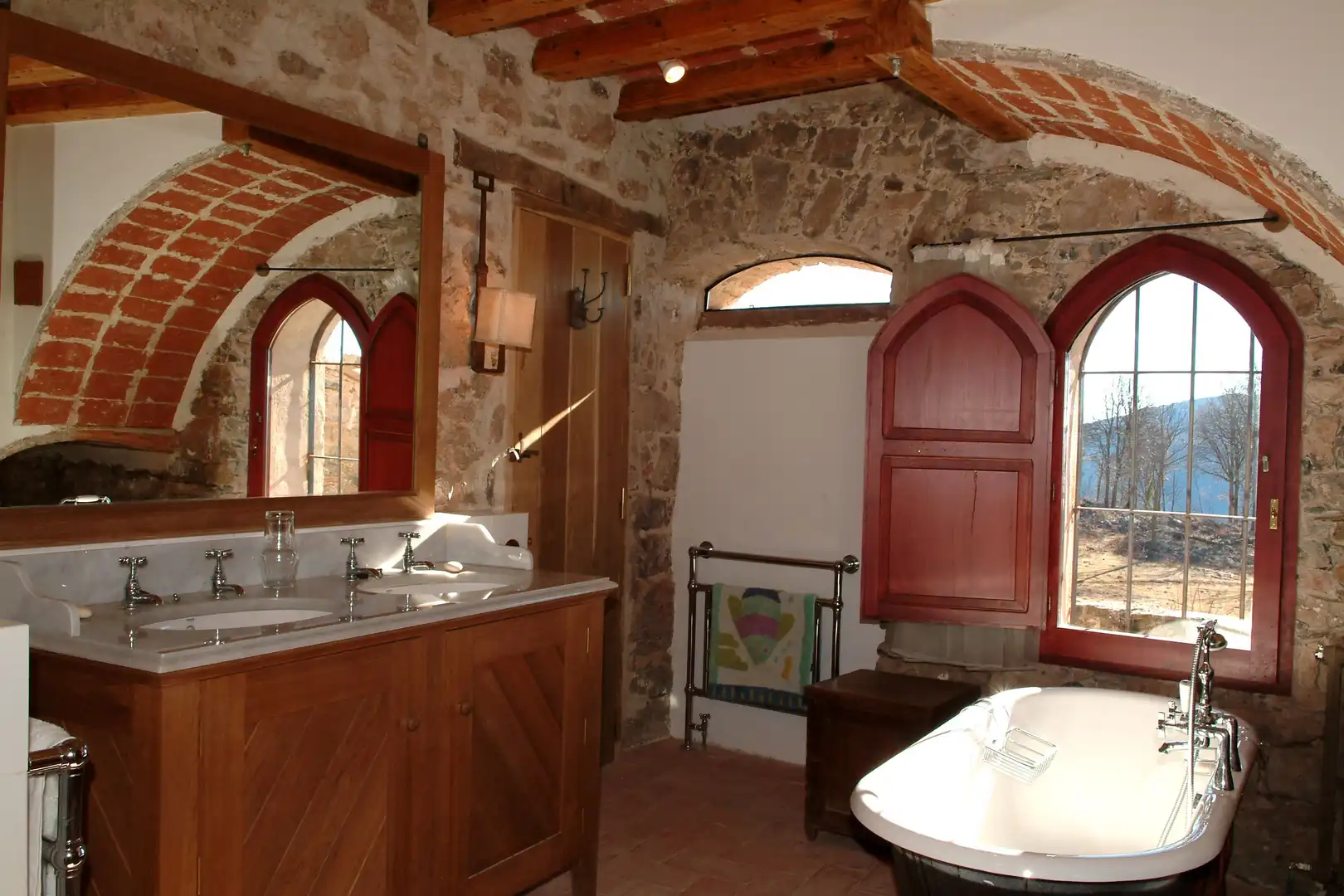 Baño de Finca rústica en venta en Camprodon con Calefacción, Jardín privado y Terraza