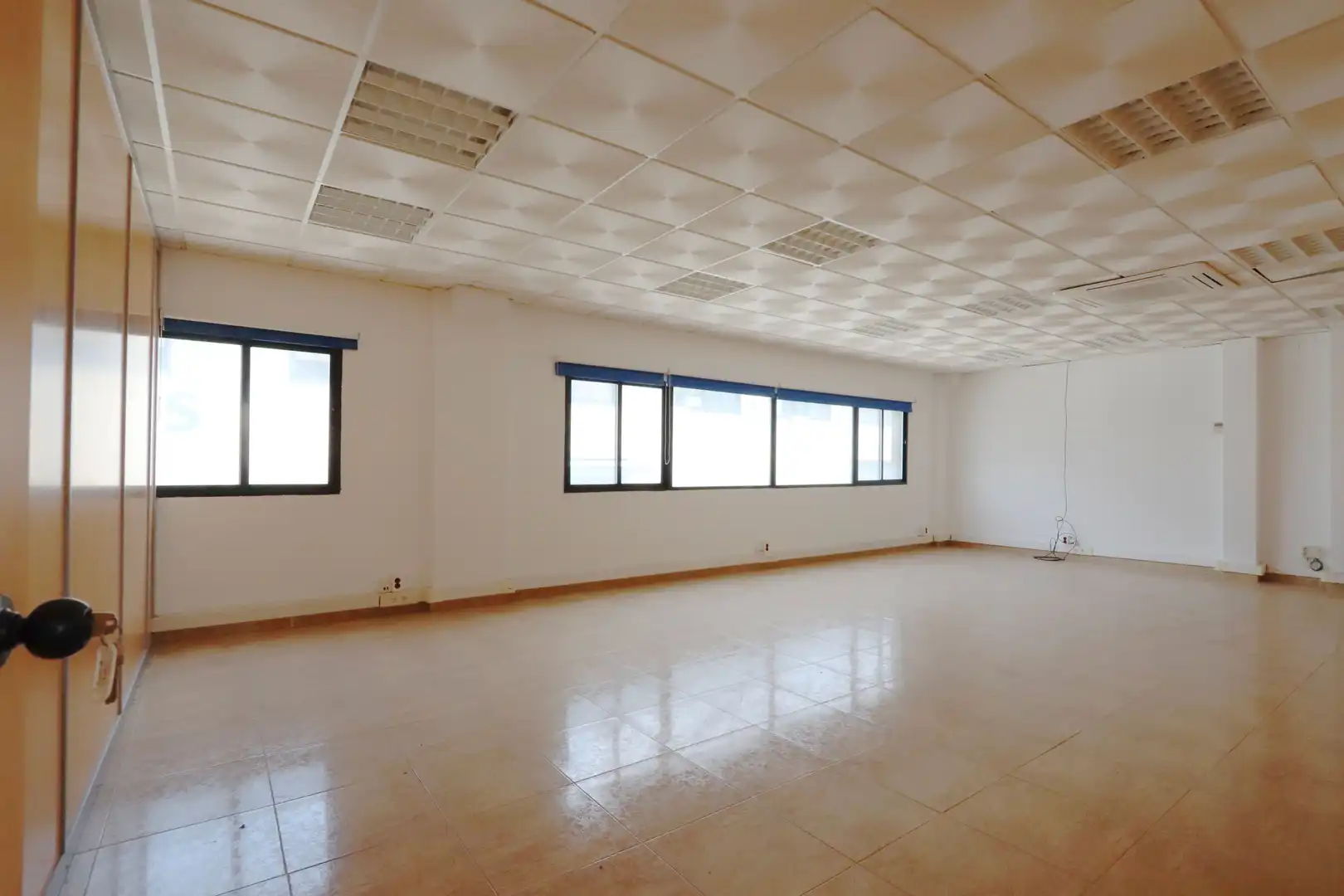 Nave industrielle avec ascenseur à vendre à Zona industrial, imagen 26