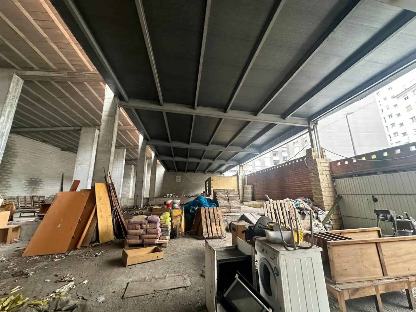 Local comercial en venta en Avilés - calle Claudio Luanco, imagen 4