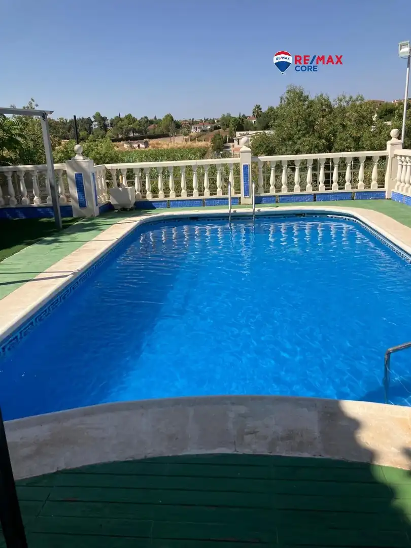 Piscina de Casa o xalet en venda en Almendralejo amb Aire condicionat, Calefacció i Terrassa