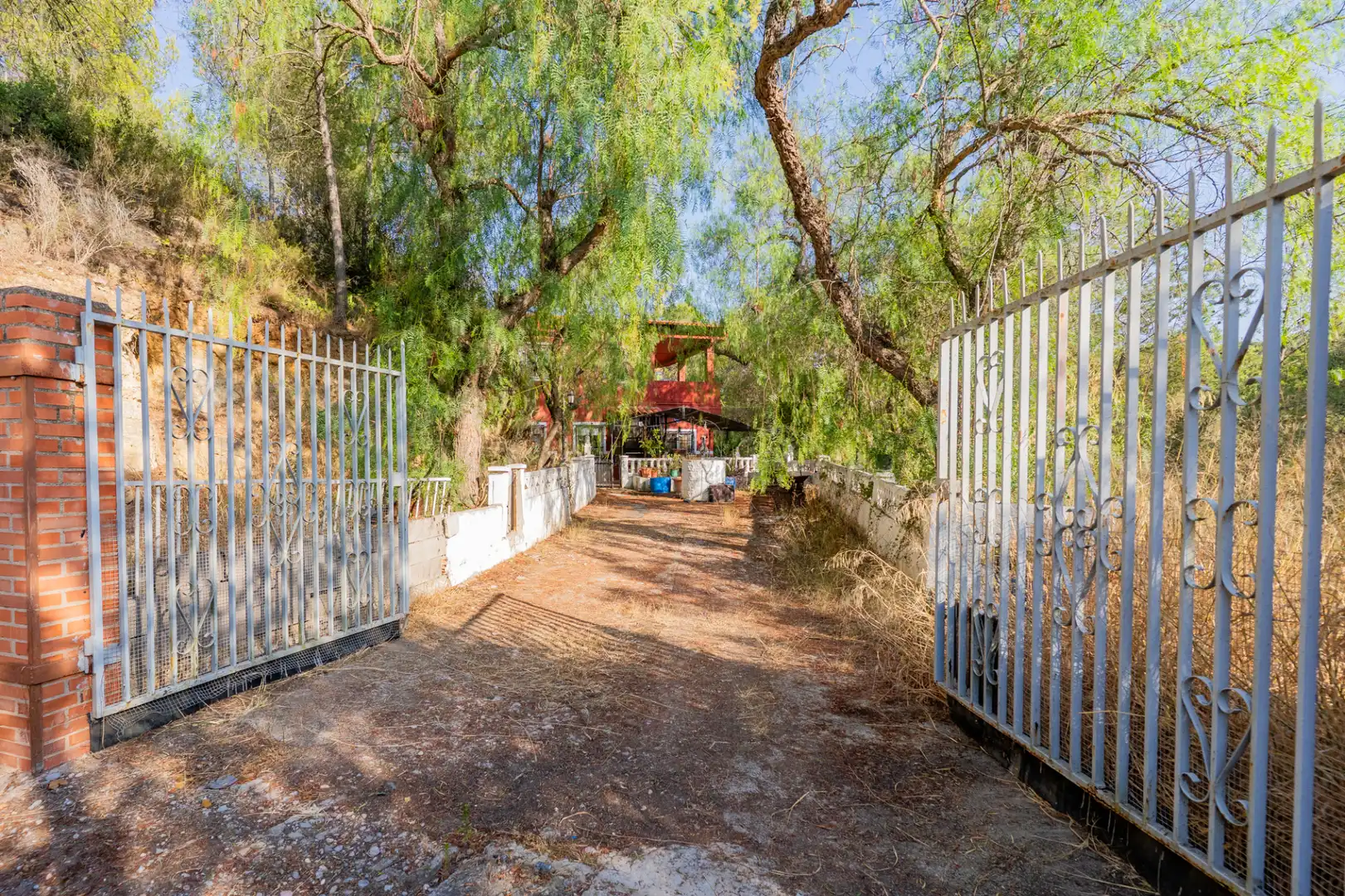 Vista exterior de Casa o xalet en venda en Segorbe amb Jardí privat, Terrassa i Piscina