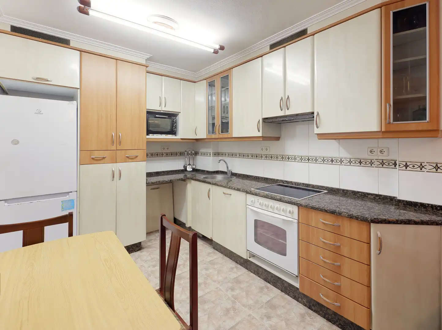 Cocina de Piso en venta en Gijón  con Calefacción