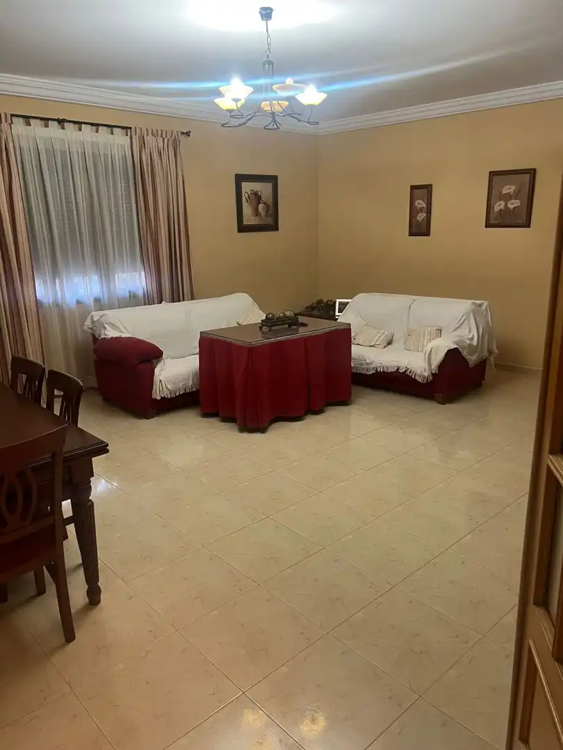 Sala d'estar de Casa o xalet en venda en Martos amb Aire condicionat, Calefacció i Terrassa
