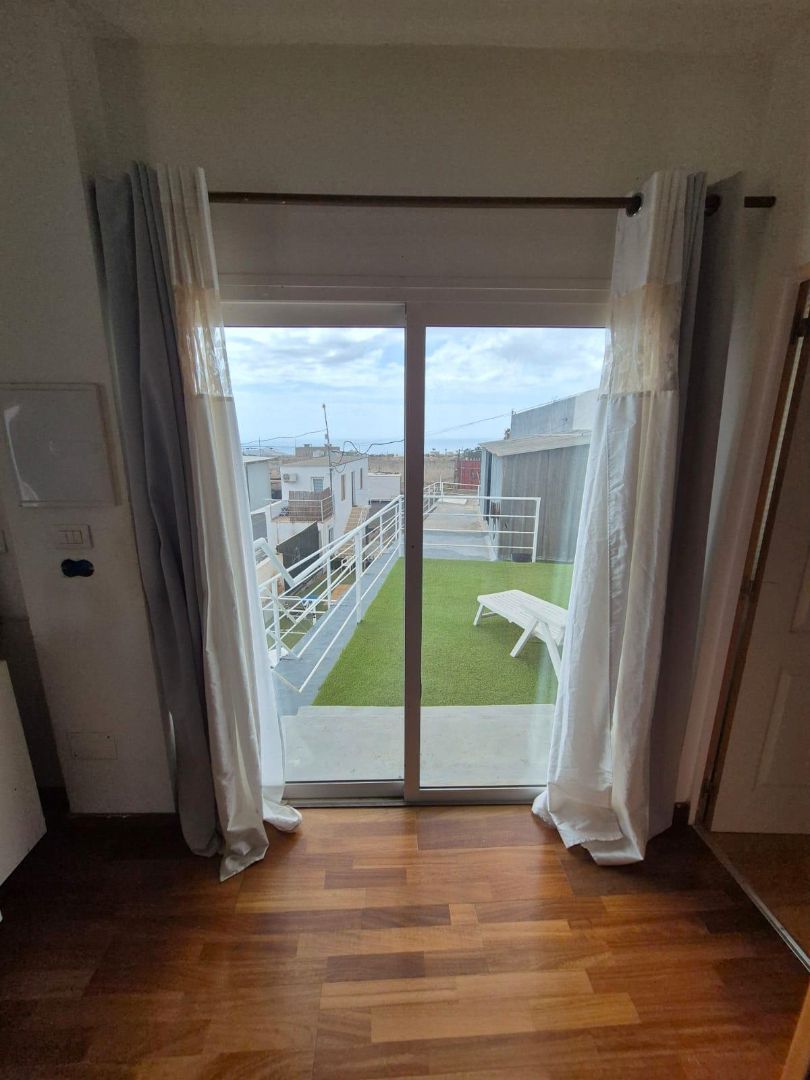 Dormitori de Nau industrial en venda en Granadilla de Abona