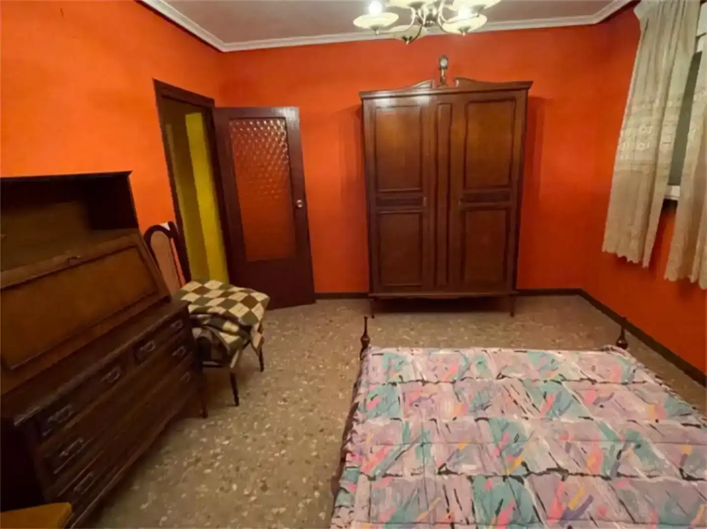 Schlafzimmer von Wohnung zum Verkauf in Paniza mit Abstellraum, Möbliert und Ofen