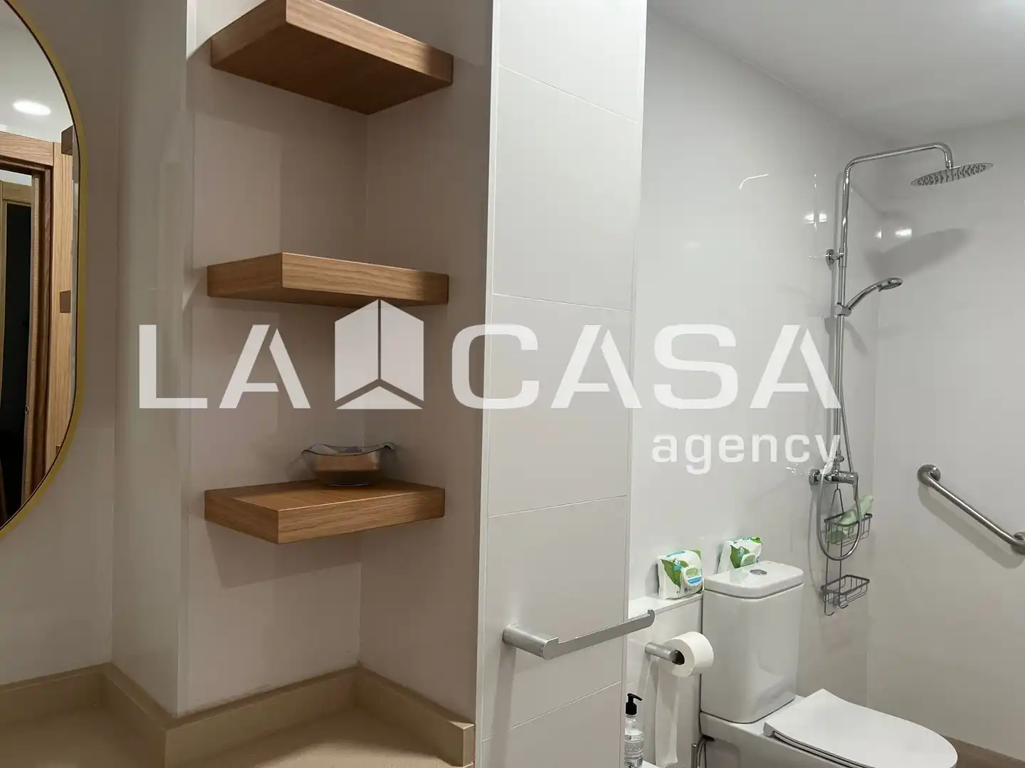 Flat with terrace for sale in Calle Radio Algeciras, imagen 12