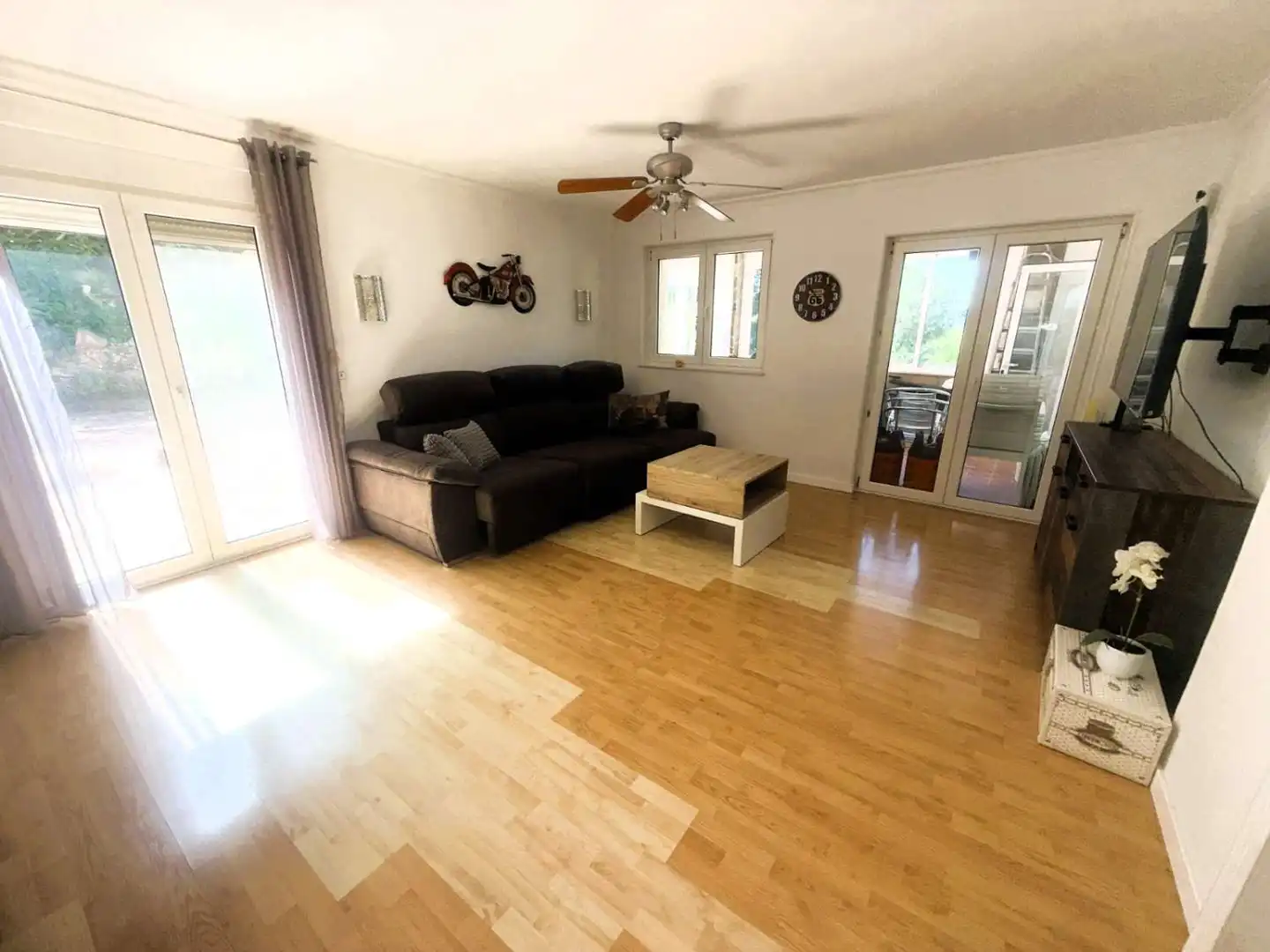 Sala d'estar de Casa o xalet en venda en Alhaurín de la Torre amb Aire condicionat, Calefacció i Terrassa