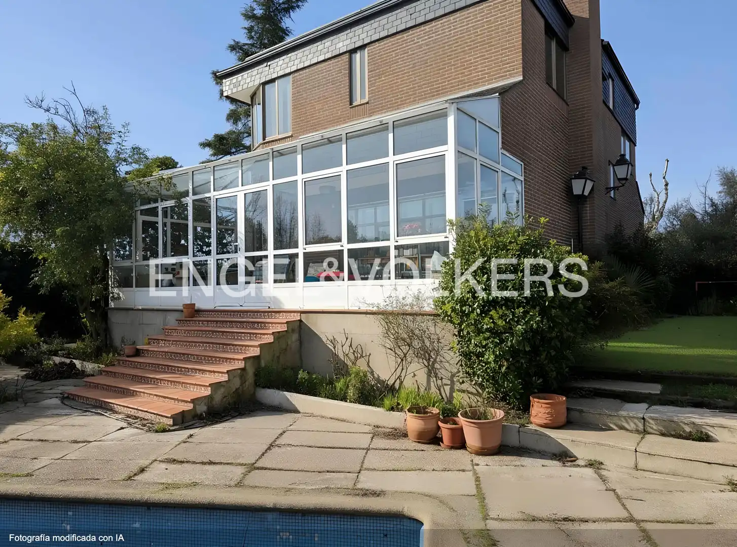 Vista exterior de Casa o chalet en venta en Pozuelo de Alarcón con Calefacción, Jardín privado y Terraza