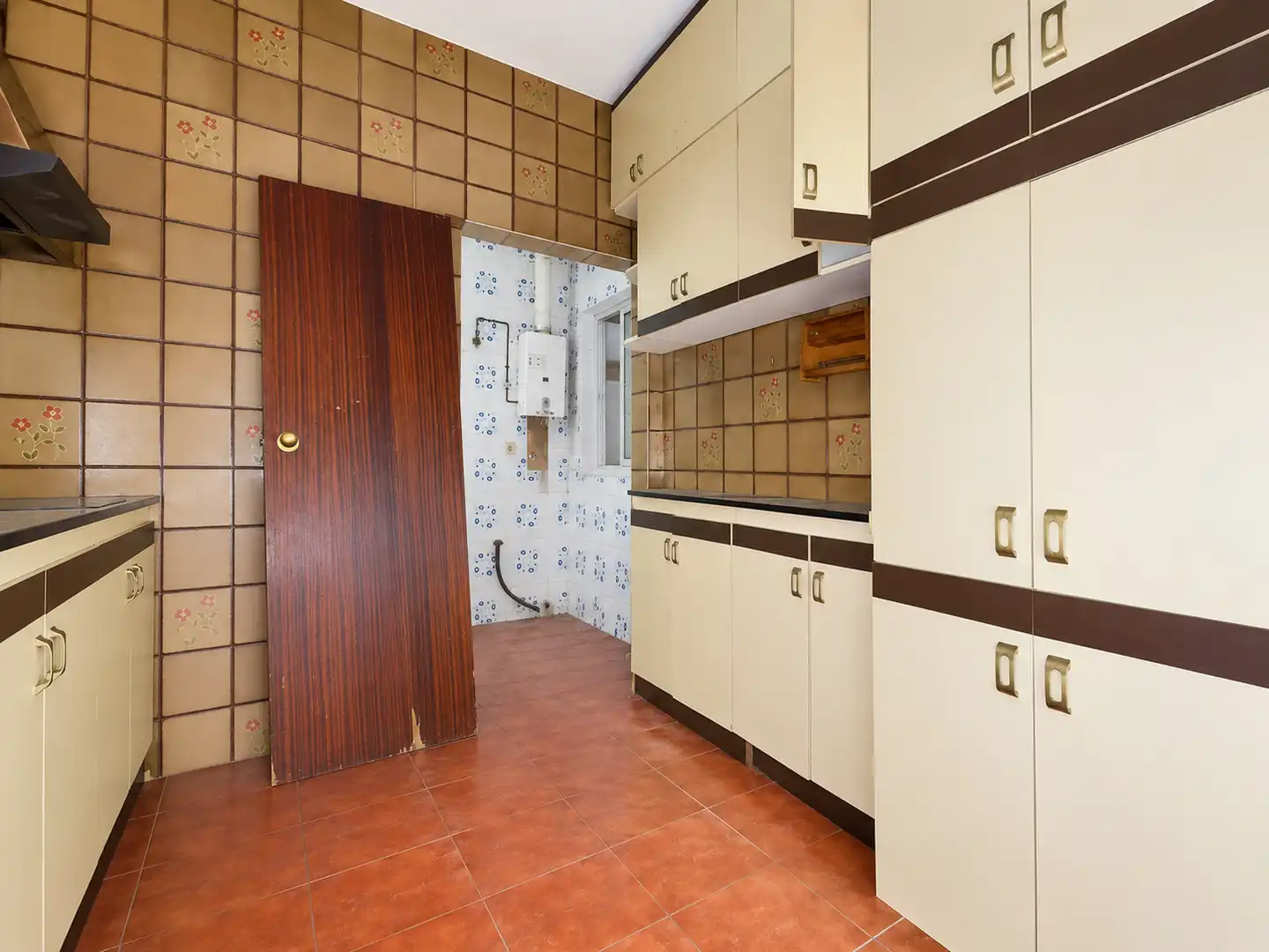 Cocina de Piso en venta en Esplugues de Llobregat con Trastero y Balcón
