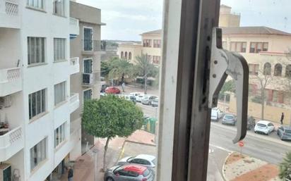 Vista exterior de Pis en venda en Maó amb Terrassa