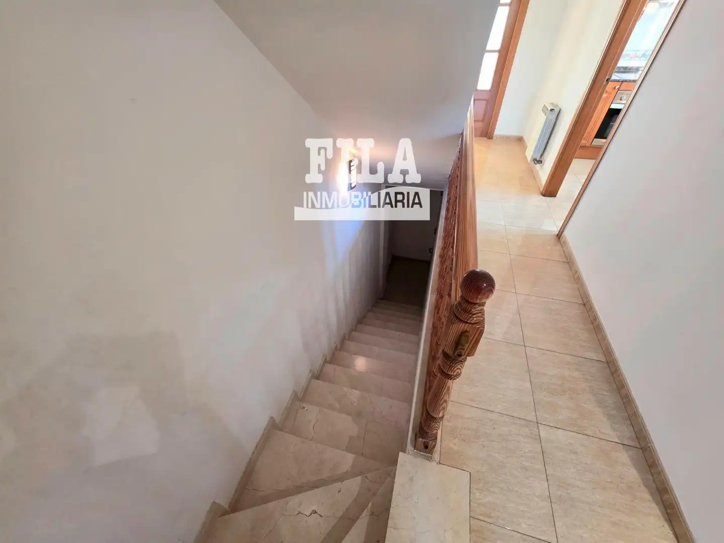 Casa aparellada amb jardí en venda a La Pobla de Montornès, imagen 34