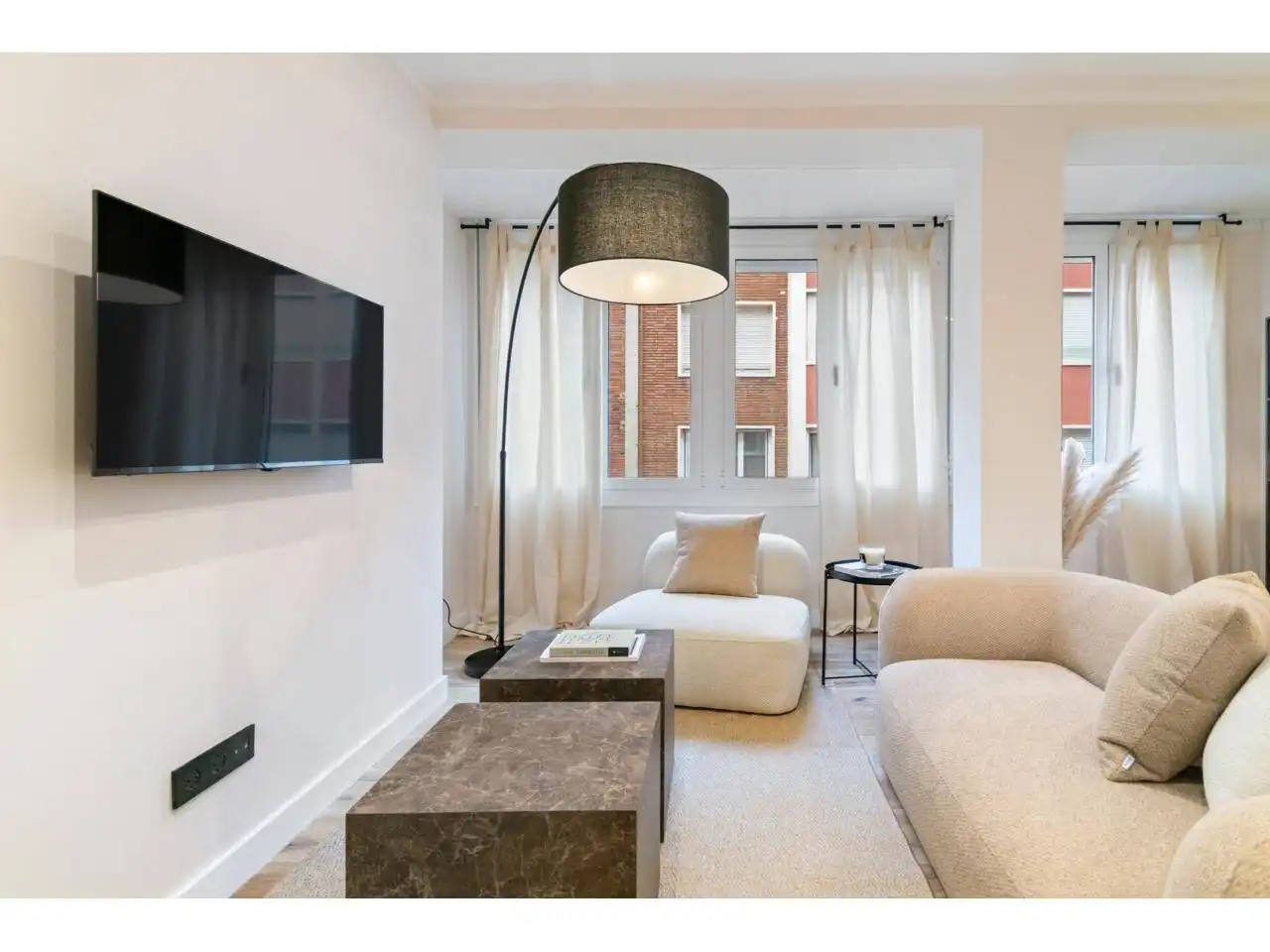 Living room of Flat for sale in Barcelona  with Air Conditioner, Heating and Balcony