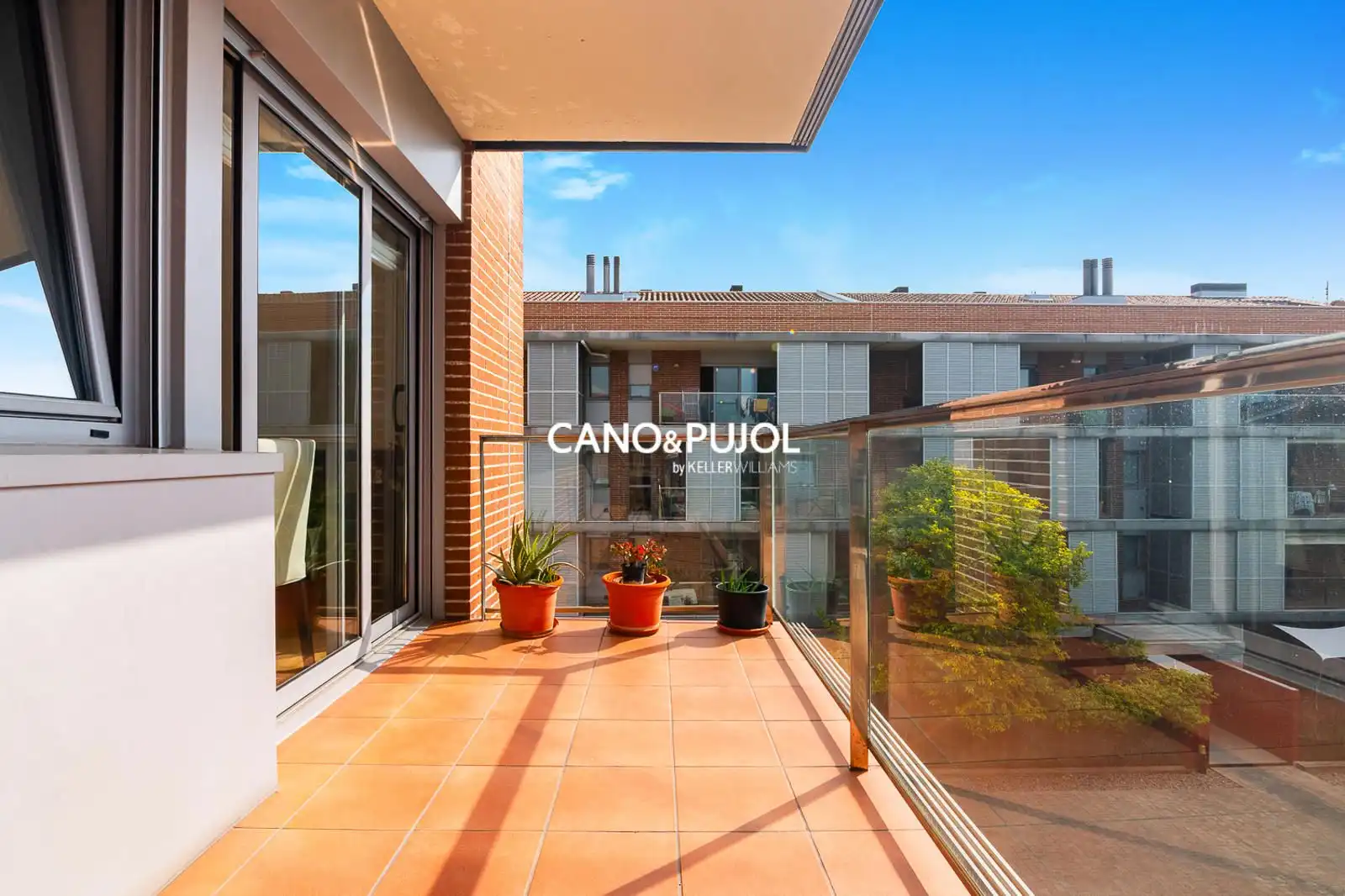 Terrace of Flat for sale in Sant Cugat del Vallès  with Heating, Terrace and Storage room