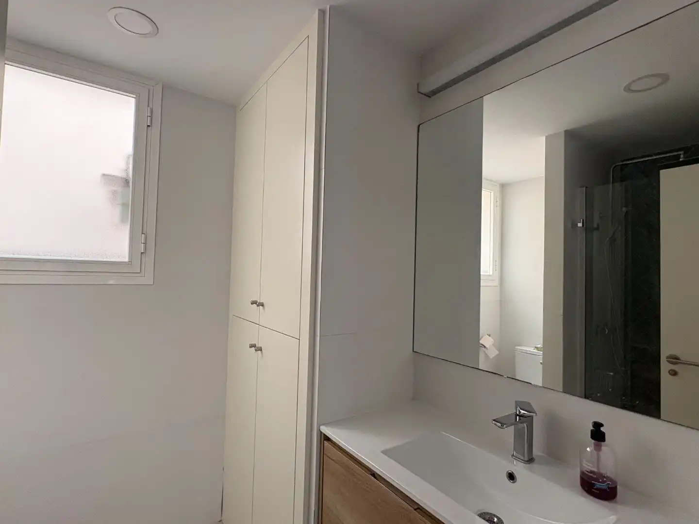 Baño de Piso en venta en Villanueva de la Cañada con Aire acondicionado