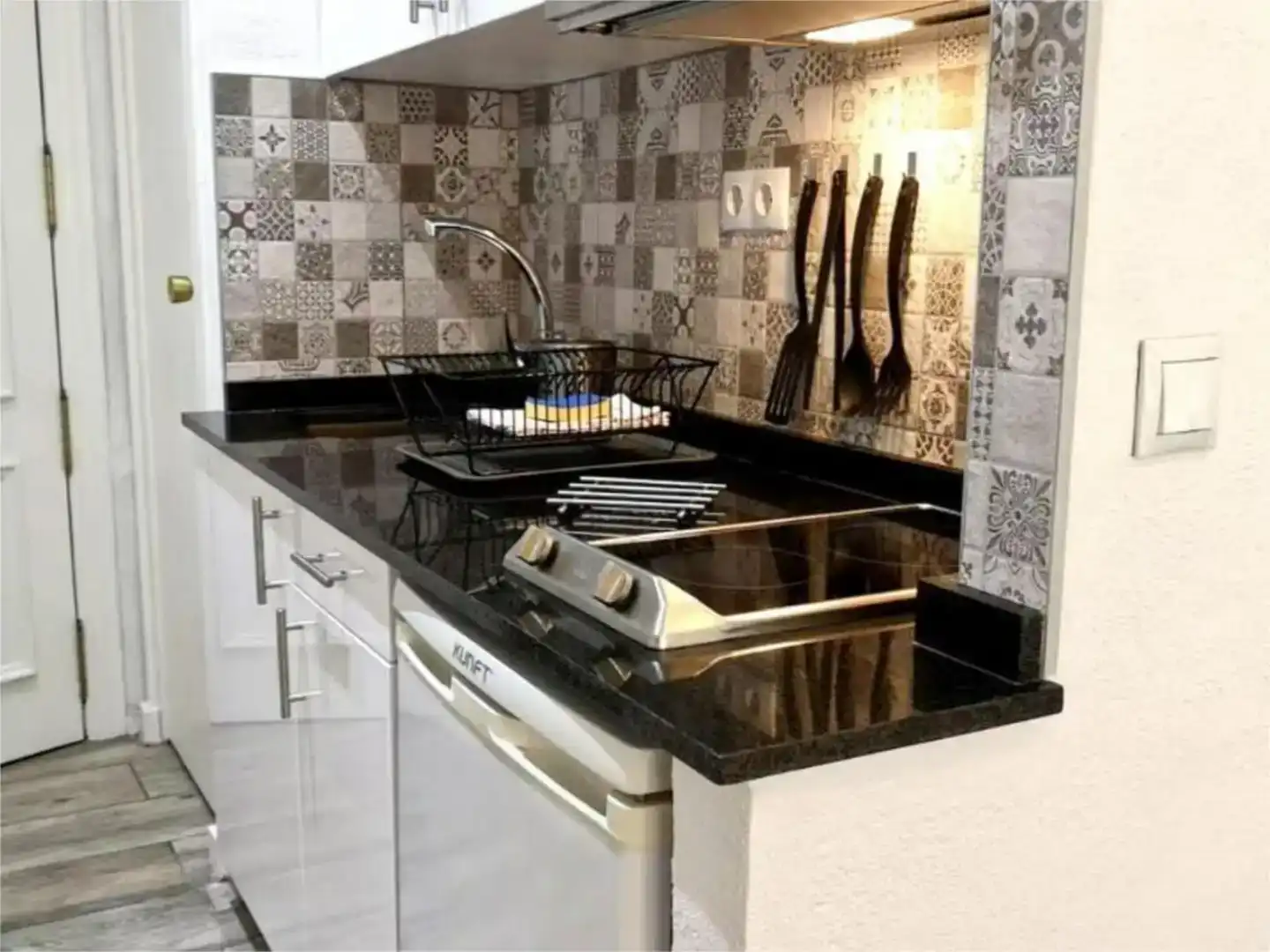 Kitchen of Study for rent in Alicante / Alacant  with Air Conditioner, Storage room and Furnished