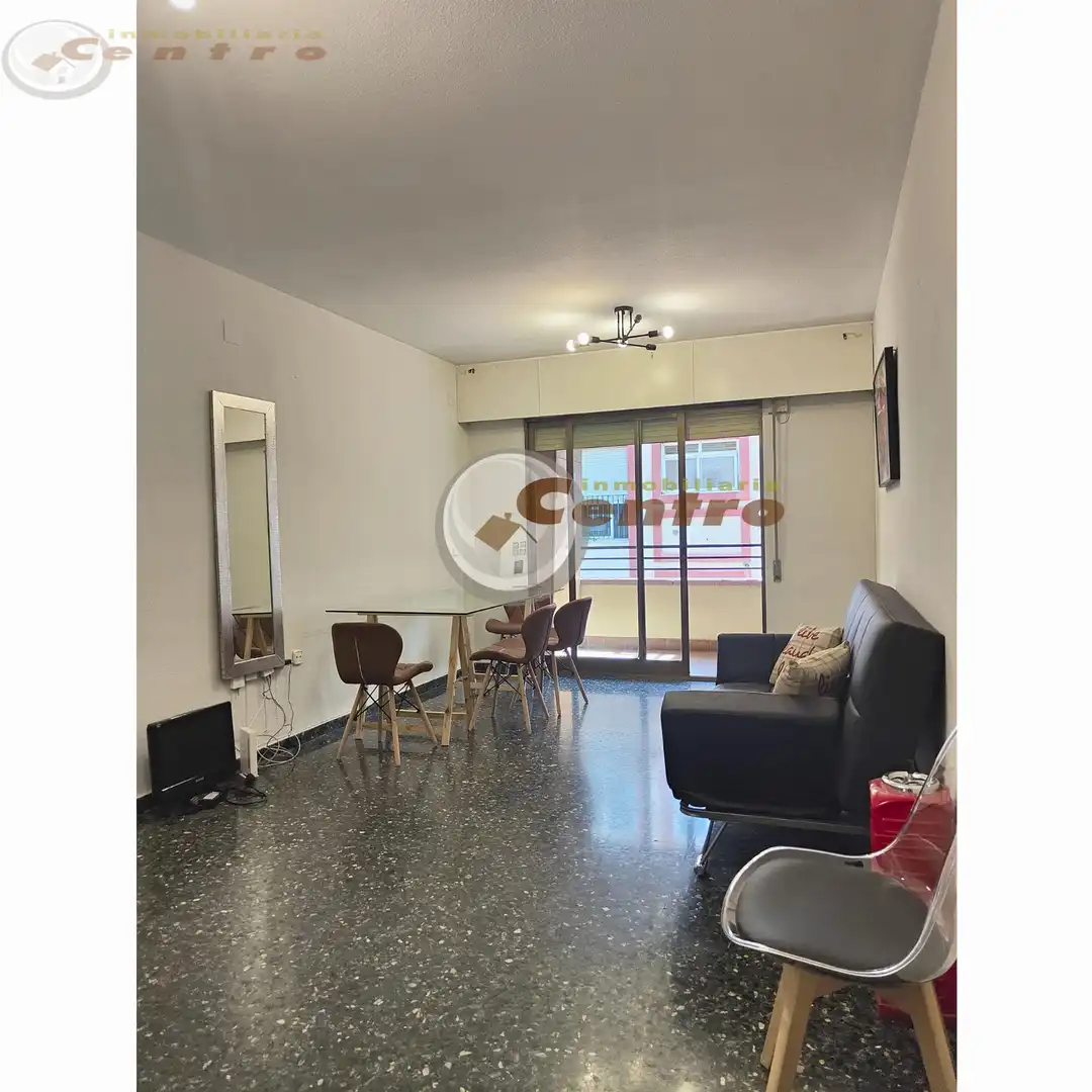 Sala de estar de Piso de alquiler en Albacete con Calefacción, Amueblado y Balcón