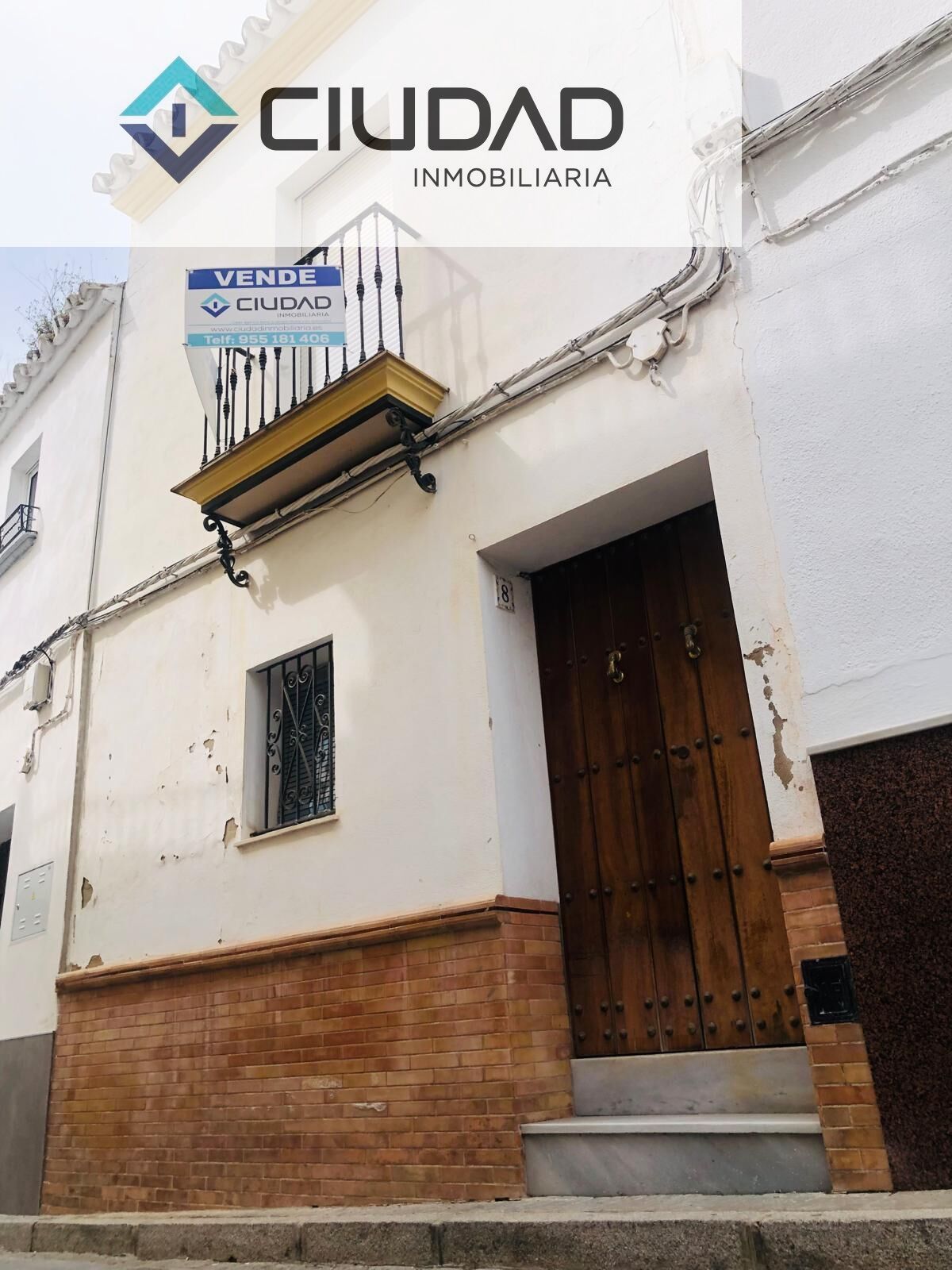 Exterior view of House or chalet for sale in Arahal  with Terrace