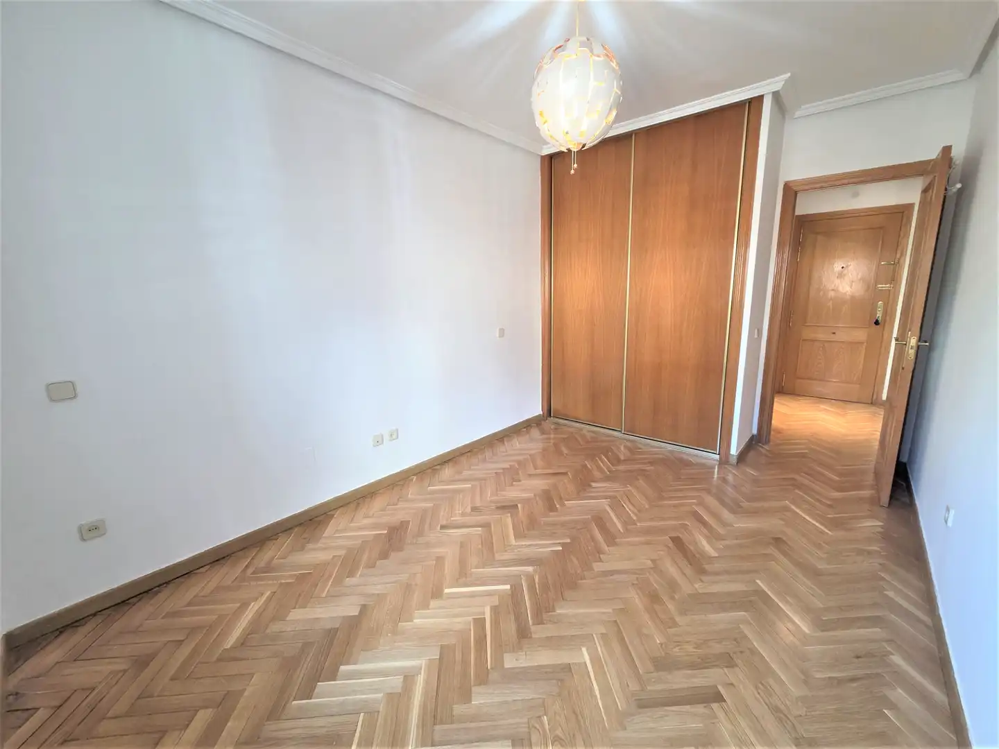Habitación de Apartamento de alquiler en Villanueva del Pardillo con Calefacción, Parquet y Horno