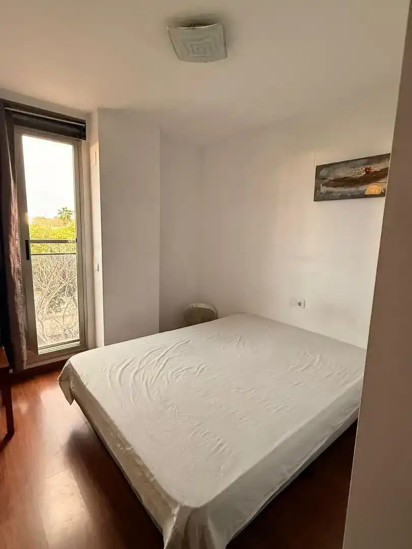 Bedroom of Study for rent in Valencia  with Furnished and Balcony