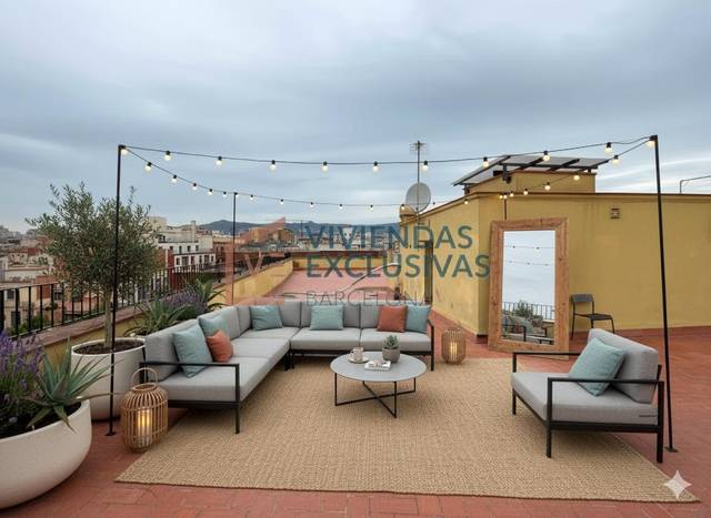 Piso en Venta en Calle Nou de la Rambla en El Raval