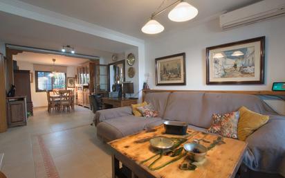 Living room of Single-family semi-detached for sale in Alhaurín de la Torre  with Air Conditioner, Private garden and Terrace