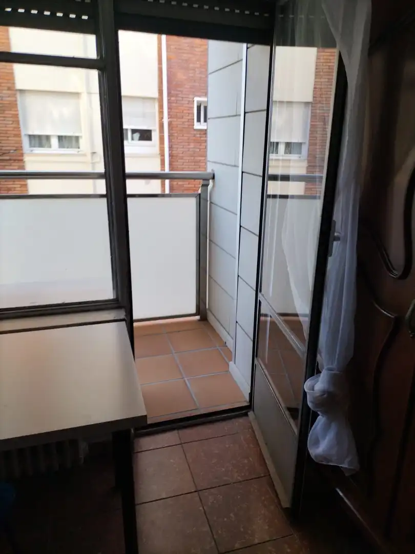 Flat with terrace to rent in Avenida de Portugal, imagen 25