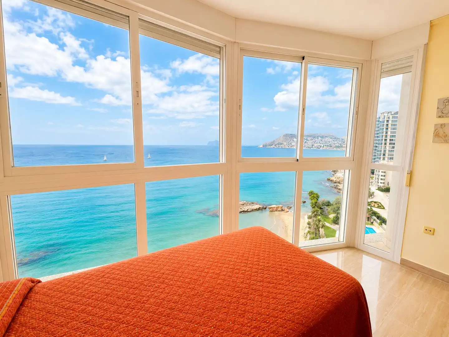Habitación de Apartamento en venta en Calpe / Calp con Aire acondicionado, Calefacción y Jardín privado