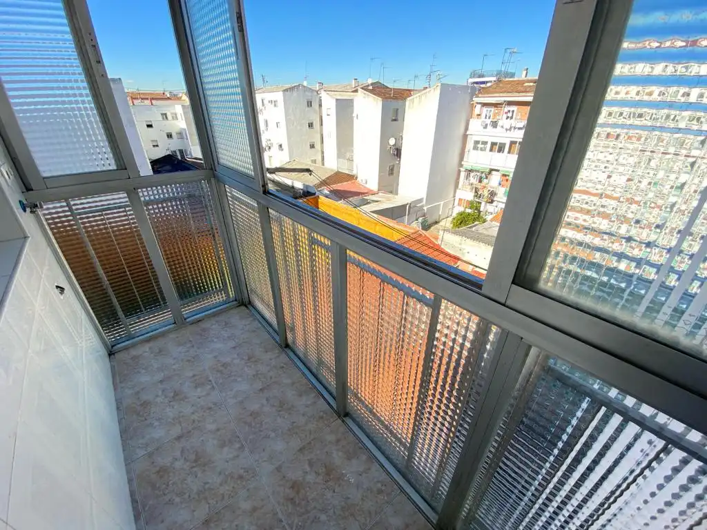 Habitación en Calle del Platino, 37, Los Rosales