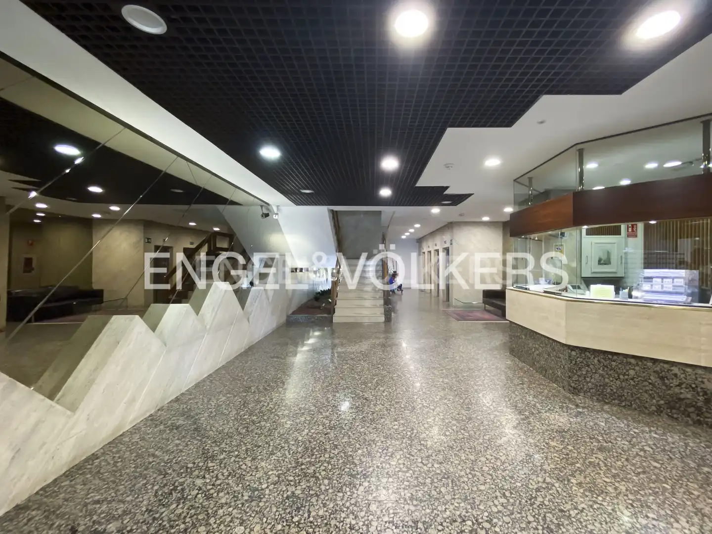 Flat for rent in Madrid  with Air Conditioner and Heating