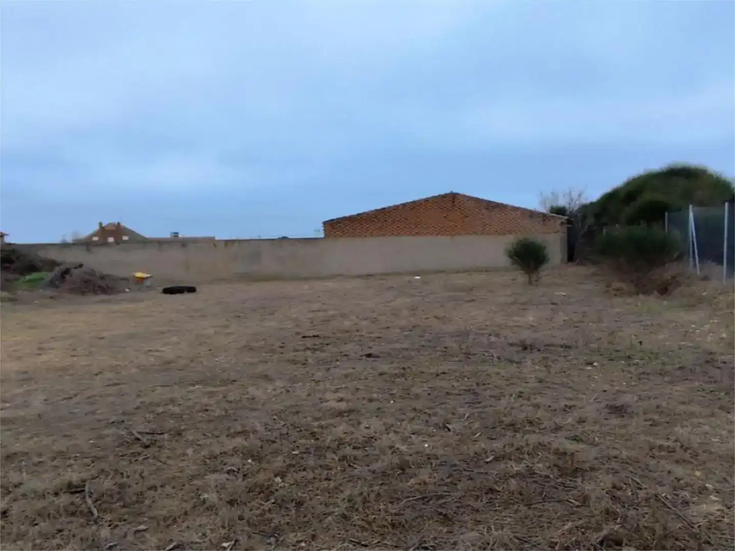 Piso en venta en Monfarracinos