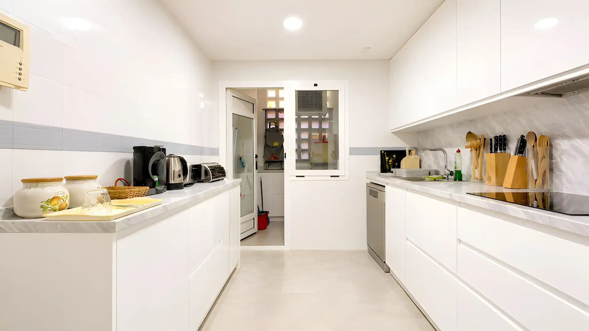 Cocina de Planta baja en venta en Marbella con Aire acondicionado, Terraza y Trastero