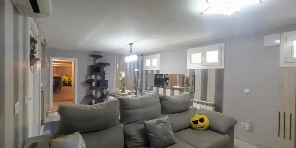 Living room of Duplexes for sale in Madrid  with Air Conditioner, Heating and Storage room
