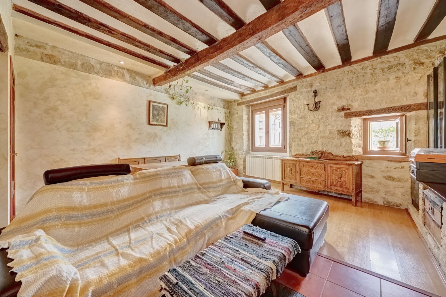 Sala d'estar de Àtic en venda en Tamames amb Calefacció, Jardí privat i Parquet