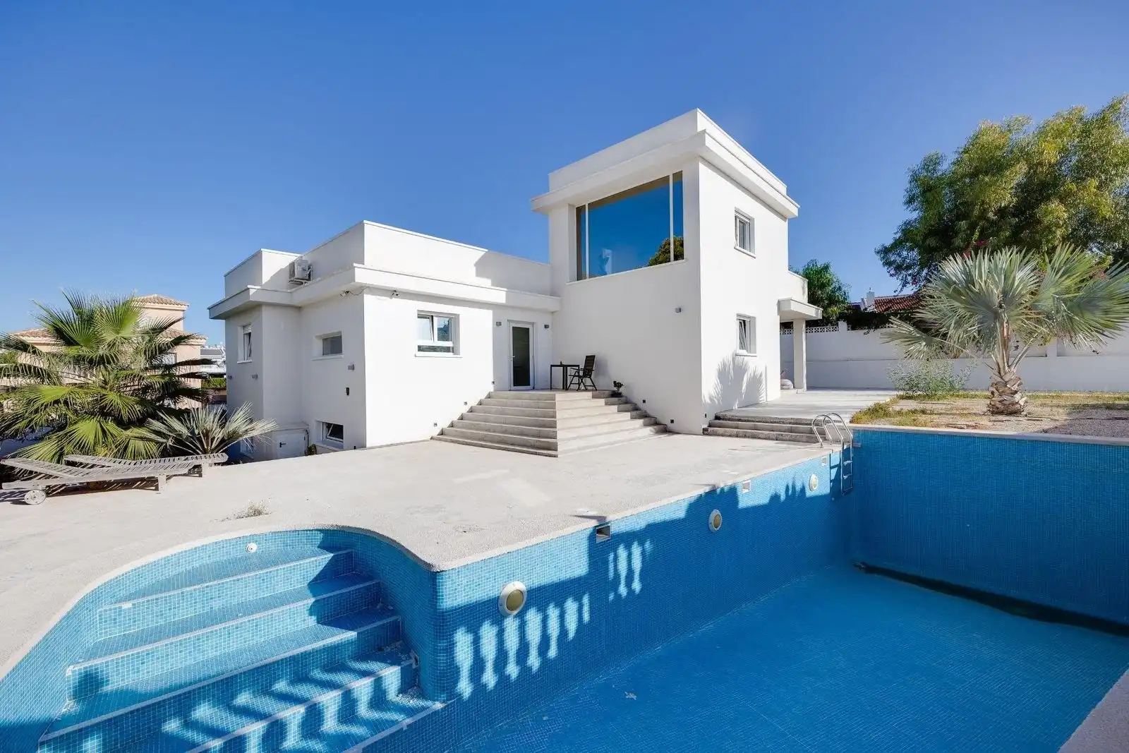 Chalet con piscina en venta en Ciudad Quesada