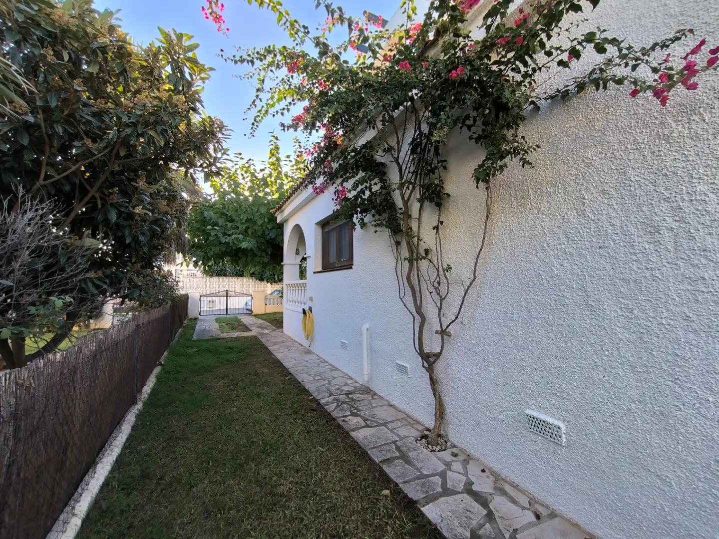 Jardí de Casa adosada en venda en Alcanar amb Jardí privat i Terrassa