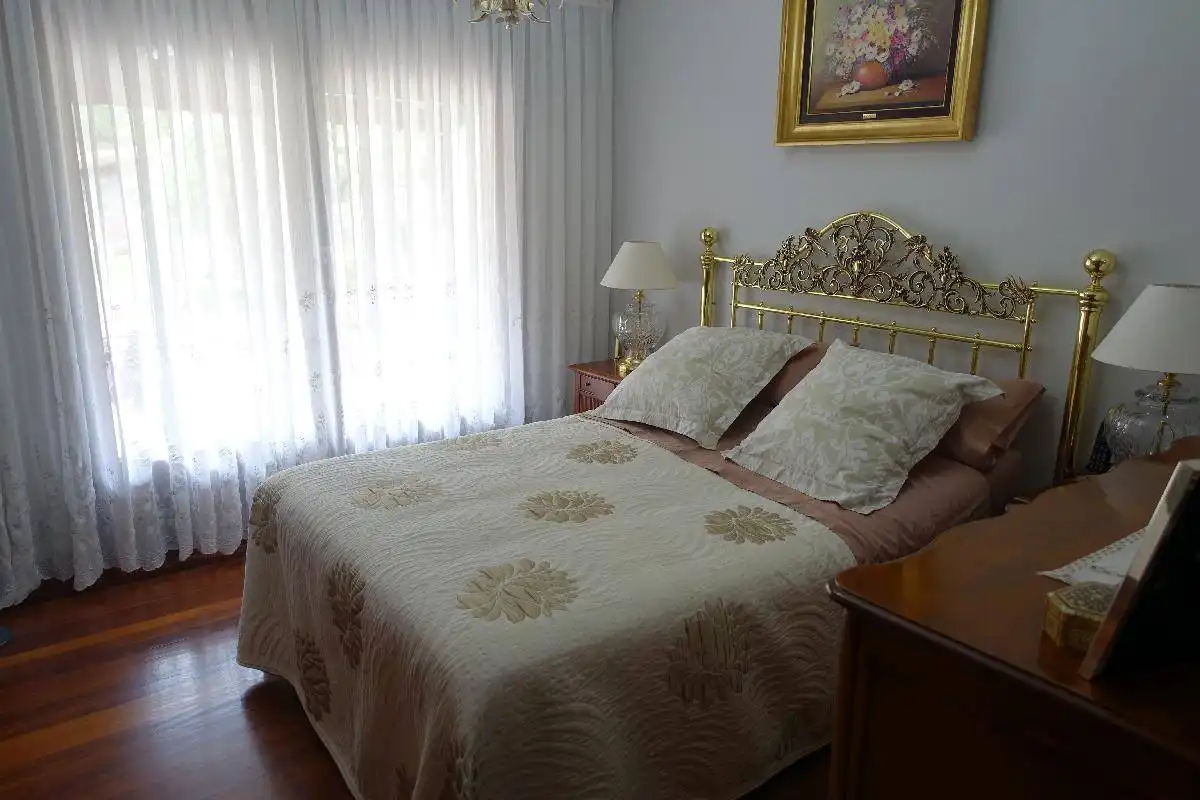 Dormitori de Casa o xalet en venda en Mungia amb Calefacció, Jardí privat i Terrassa